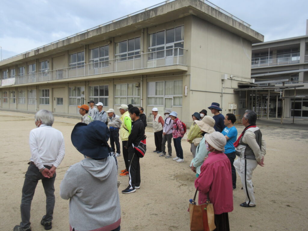 霞学区歩け歩け運動1