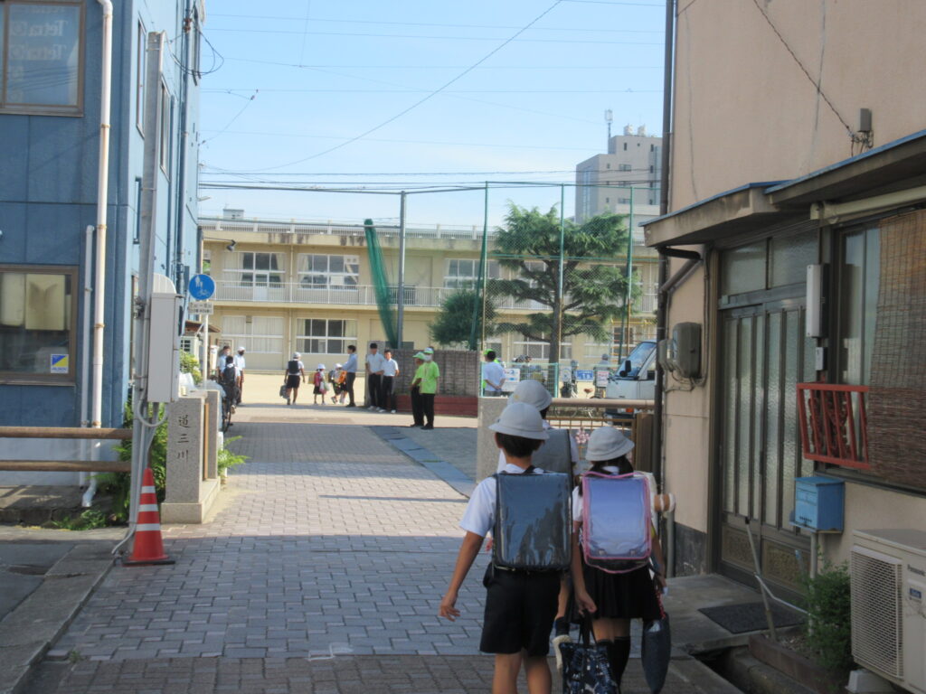 あいさつ週間1